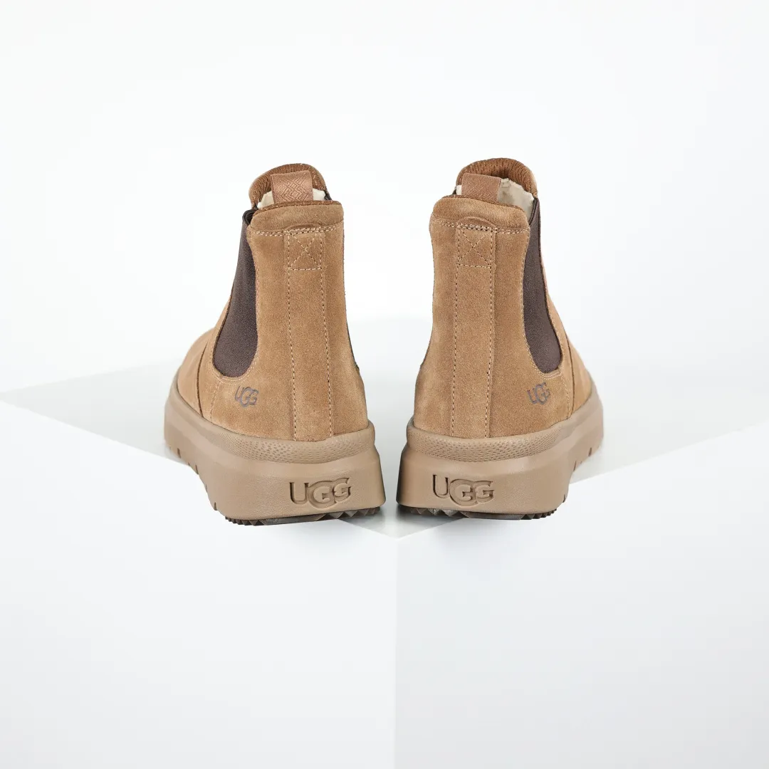 Copywriting price 💰680 The core recommendation is good price. The platform's foreign trade is exclusively for UGG Burleigh Chelsea Chelsea men's high-top snow boots 1152050. Produced by the ten-year-old brand shoemaking factory production line. Pay attention to every detail. Longfeng A-grade genuine sheep fur is integrated. It is built in full compliance with the ZP process. Size: 39 40 41 42 43 44 45